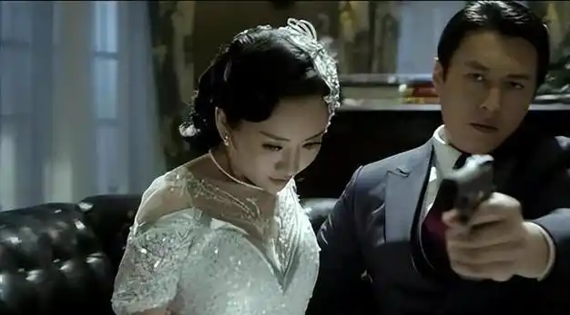 再看伪装者才明白16岁时汪曼春的屈辱一夜注定了她的结局