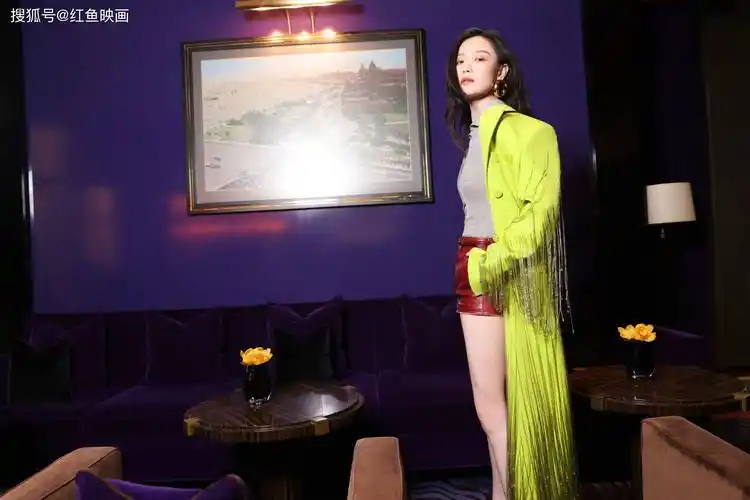 倪妮腿精属性曝光!最新写真展现逆天长腿,网友惊呼:太美了!