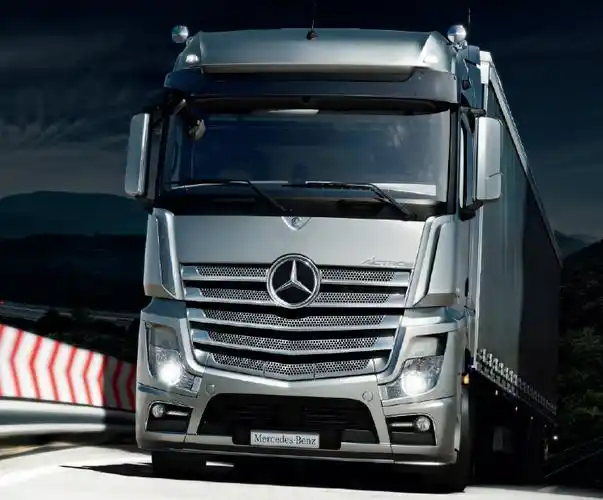 戴姆勒召回部分进口阿克托斯系列半挂牵引车