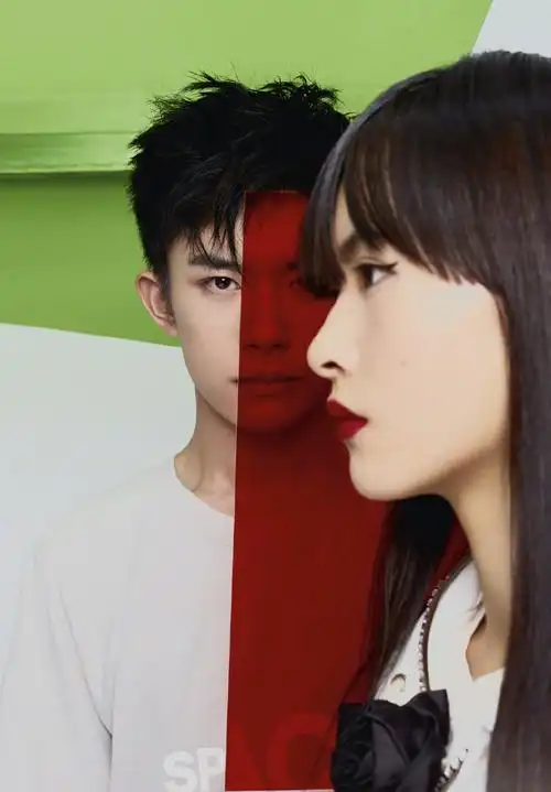 易烊千玺高桥拉拉杂志封面大片