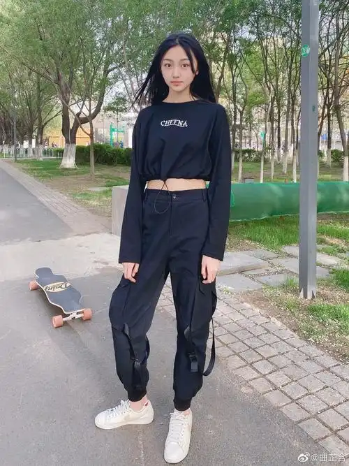 05后青春美少女曲芷含