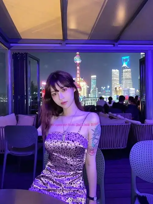 玩车七年23岁重机女神痞幼惊人身家曝光曾恋知名网红歌手