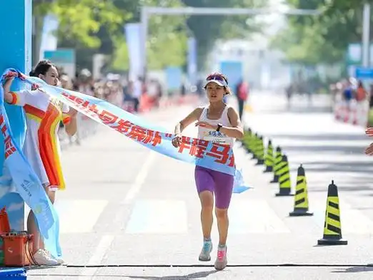 河北大厂第二届"京津冀协同发展杯"半程马拉松燃情开跑!
