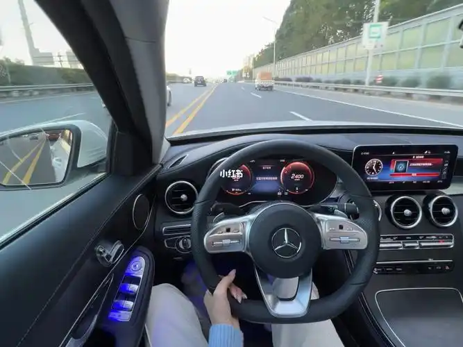 原来他们开车都是这么拍视频的总算知道了