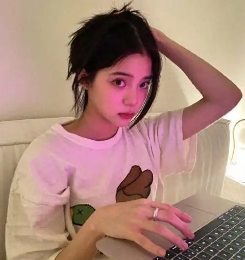 欧阳娜娜"学霸"光环被戳穿,伯克利毕业没学位,营销过度了!