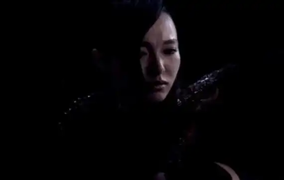 阿宁为什么要当人蛇被蛇附体人已死尸体被蛇利用