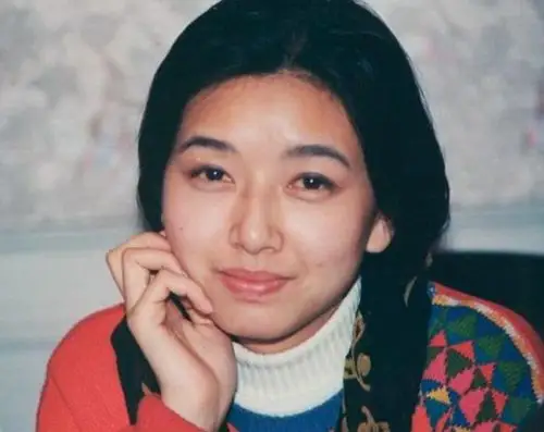 江疏影和江珊什么关系 江疏影是江珊女儿吗