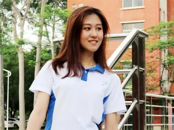 深圳校服女神赵嘉敏pk富亦男,穿校服的女生超清纯