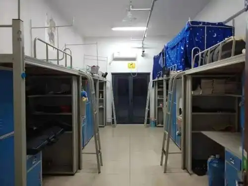 留恋总在回眸间