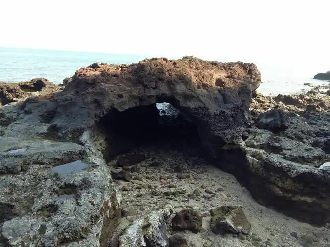 山景区景点,这里值得一去,景色优美,还有情定涠洲,海枯石烂石