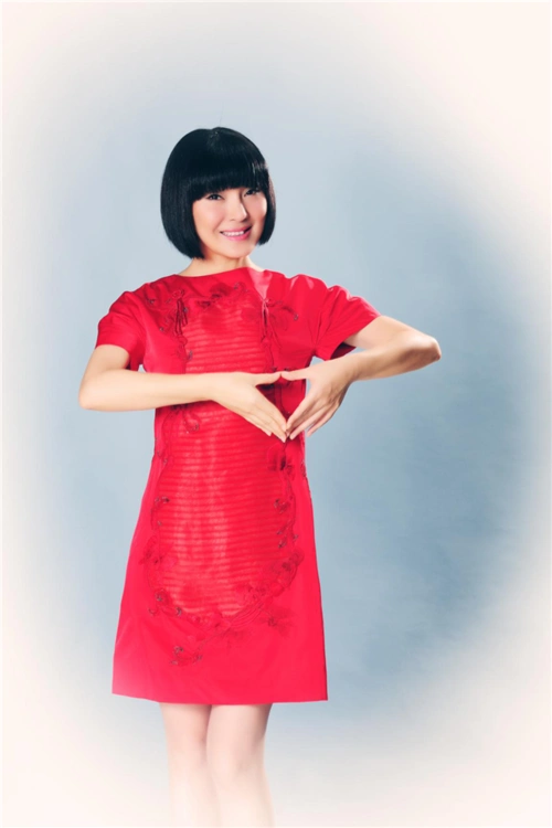 喜讯热烈庆祝金店携手歌手陈红形象代言正式启动