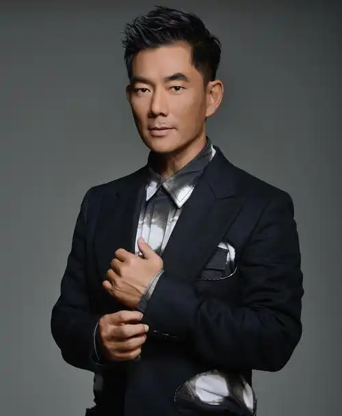 增重200斤变成土肥圆大叔的任贤齐,白胖一场-娱乐-郑州经济发展网