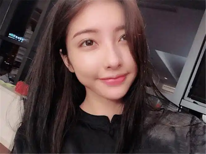 王思聪众多前女友中,豆得儿是最受欢迎的一位,如今颜值一言难尽_显得