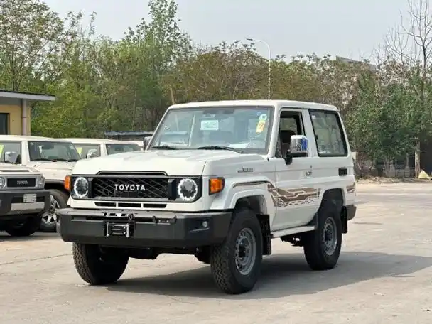 2024款丰田酷路泽lc71 两门2.8t 柴油 现车报价 独特的越野性能