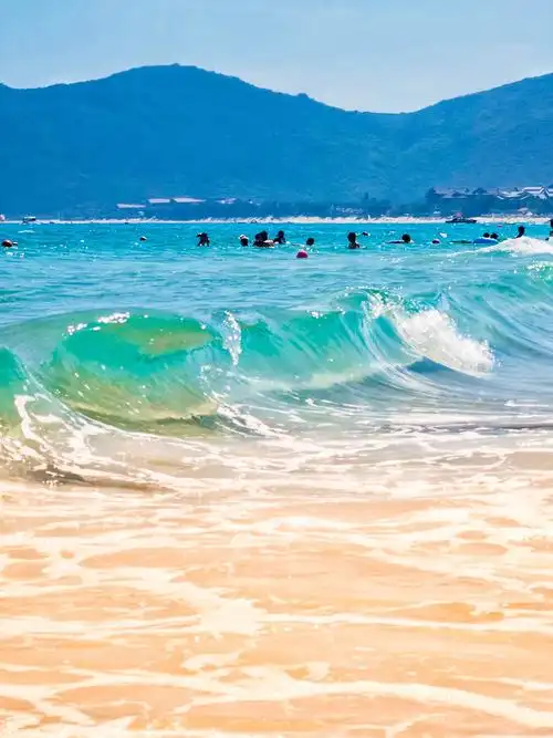 三亚亚龙湾的玻璃海