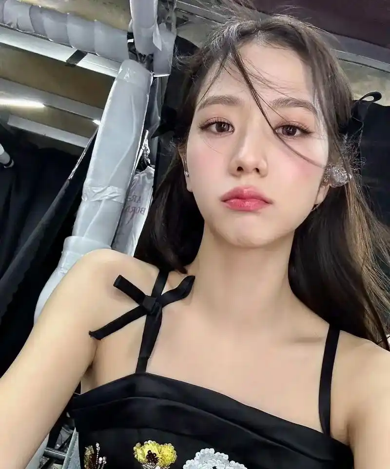 在自拍界金智秀是神一样的存在.#金智秀jisoo #jiso - 抖音