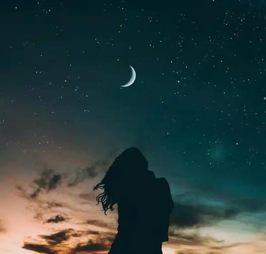 九,当有人突然从你的生命中消失,不用问为什么,只是他或她到了该走的