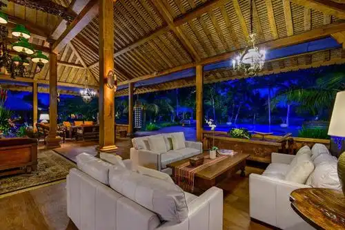 博尔玛塔阿扬私人庄园 (permata ayung private estate)