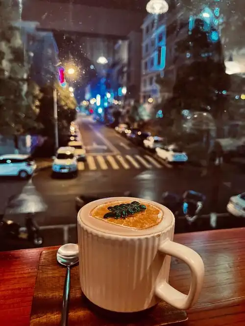 小县城的慢节奏生活  就这样安于现状吧