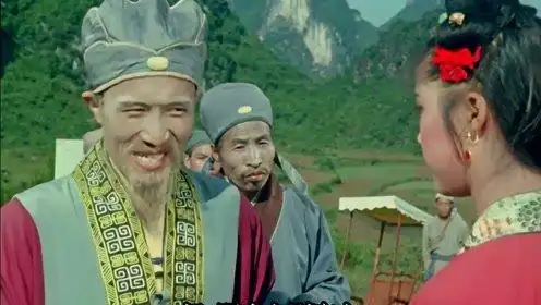 时 间:2021-07-03上传者:可爱婷婷爱影视电视剧:刘三姐0:10:43四大版