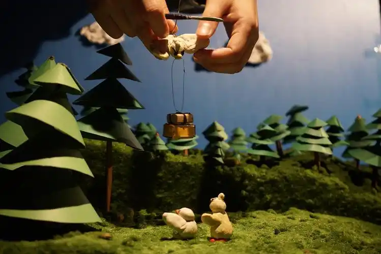 菜鸟裹裹定格动画小组作业