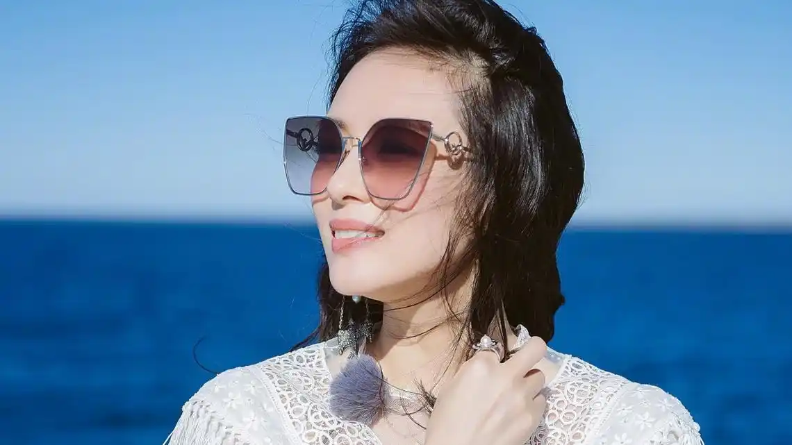 章子怡图片-美女壁纸-高清美女图片-第2图-娟娟壁纸