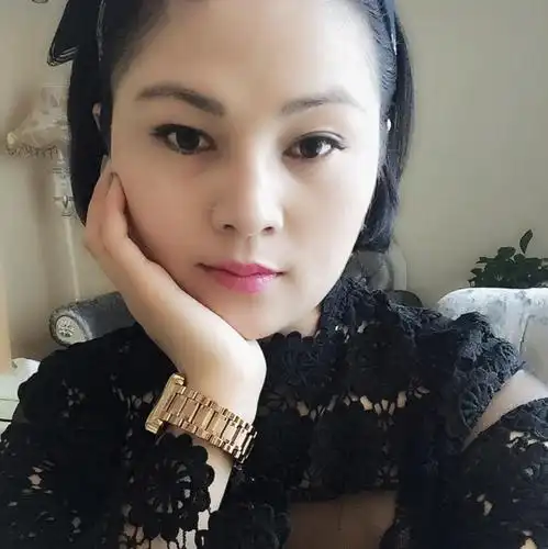 32岁离异女征婚照片(id:88922021)_北京征婚交友_珍爱网