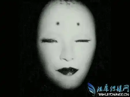 照片中竟然出现了恐怖女幽灵为什么人们都害怕幽灵鬼魂