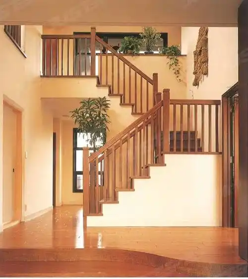 好不容易买个复式楼,可别被楼梯给坑了