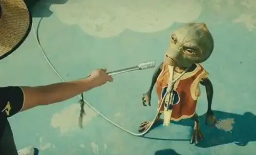 疯狂的外星人有人的地方就会有不公平猴子何苦为难猴子