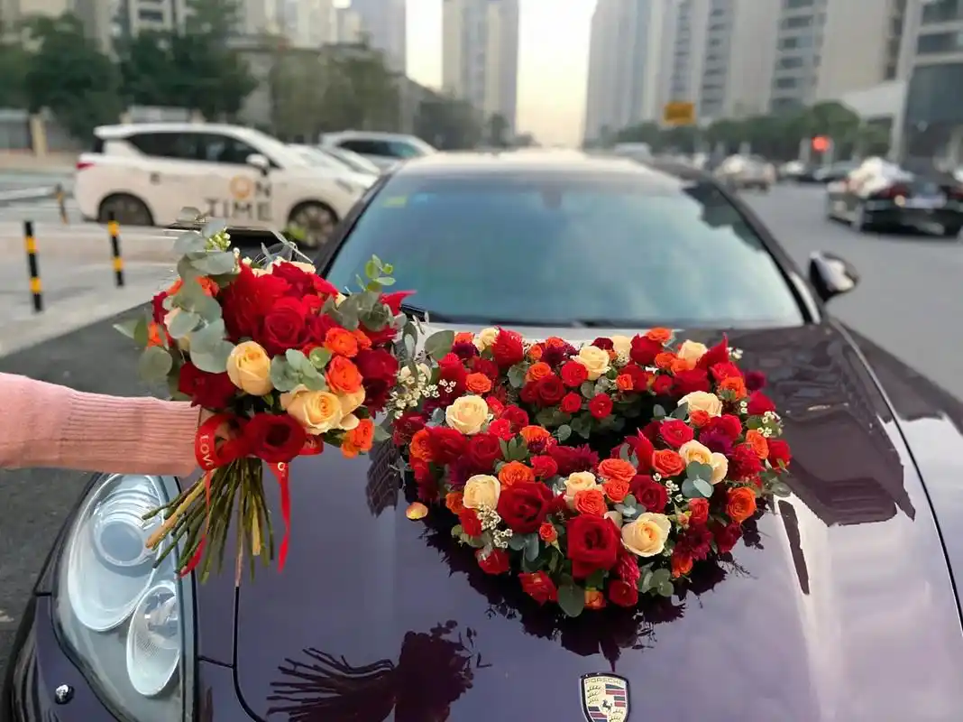 花车款式合集来了 不同颜色搭配的 所有颜色的车都很百搭 婚礼 - 抖音