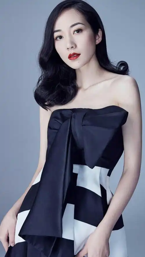 央媒批评,狂耍大牌,无视观众,这4位频翻车的明星该消停了