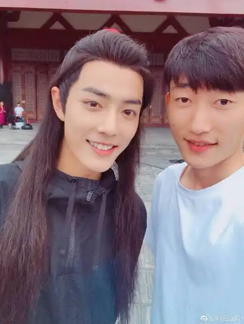 1)18p(感谢之前在合照博投稿的小可爱们)@x玖少年团肖战daytoy