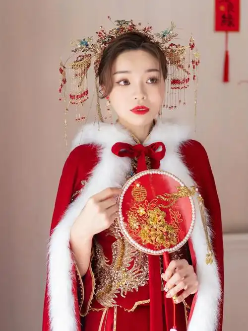 婚礼出门这样穿秀禾服更好看快get收藏