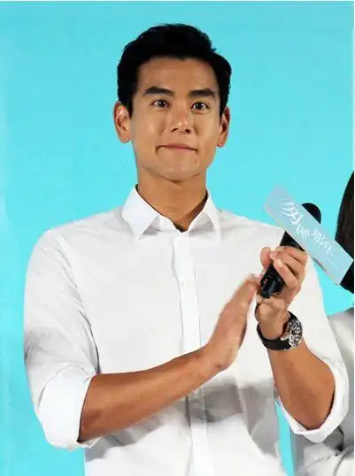 彭于晏证件照(彭于晏证件照蓝底)