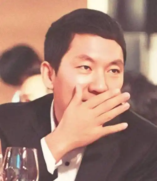 监控李小冉四年,限制殷桃拍戏,孙东海究竟"祸害"了多少女明星