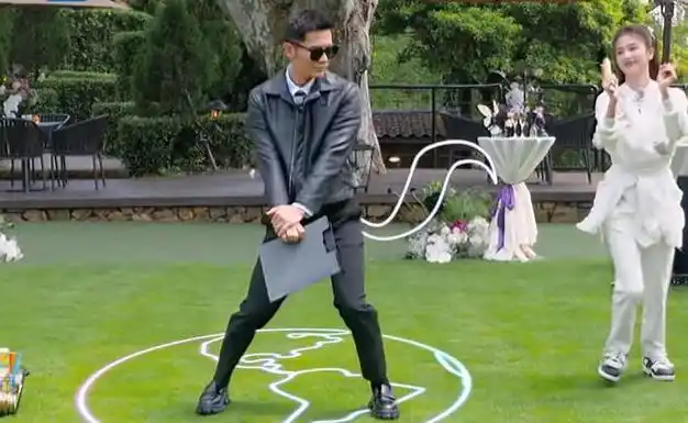 有梗有趣有颜值,不追可惜了|杨颖|李晨|郑恺|沙溢|社交平台_网易订阅