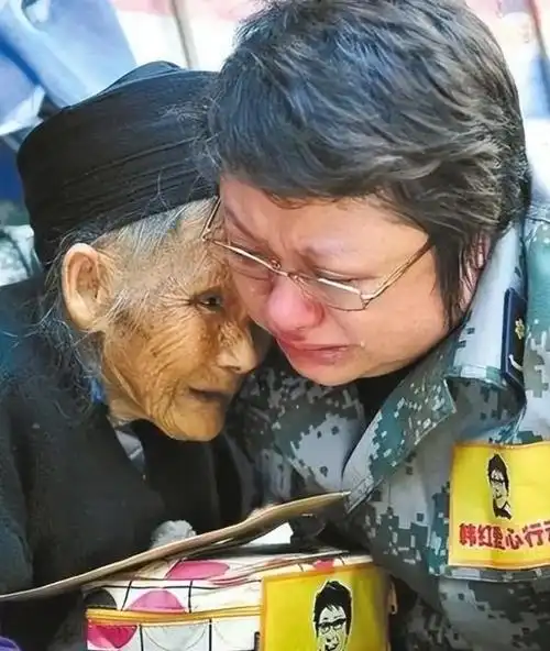 事实证明,52岁"为公益倾家荡产"的韩红,给娱乐圈好好上了一课