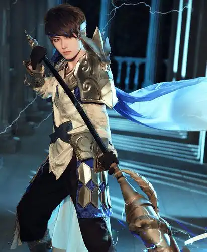 《王者荣耀》赵云cosplay,盛气凌人的cos小哥哥