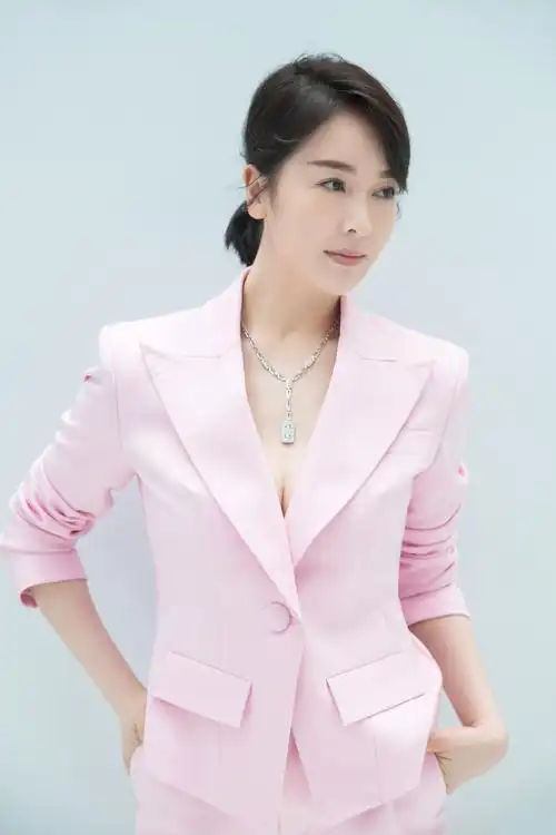 左小青粉色甜美写真图片36