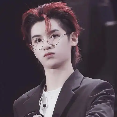 黄明昊,头像黄明昊 by苏酥