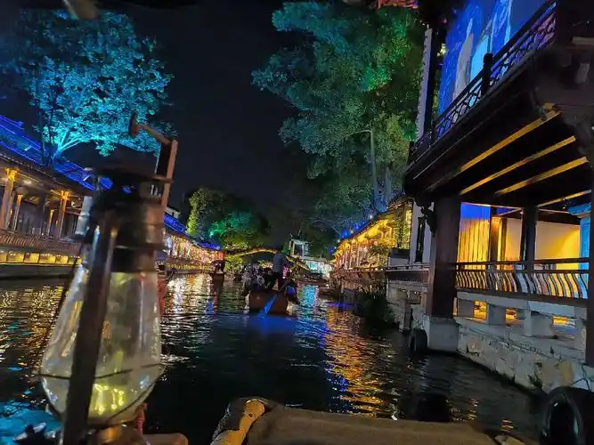 江南周庄古镇夜景美不胜收,深入我心#江南水乡美如画 #小桥流 - 抖音