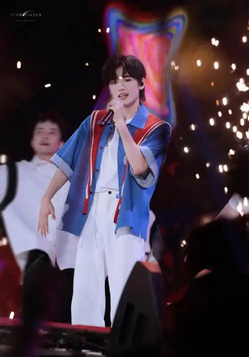 宋亚轩理想之途演唱会