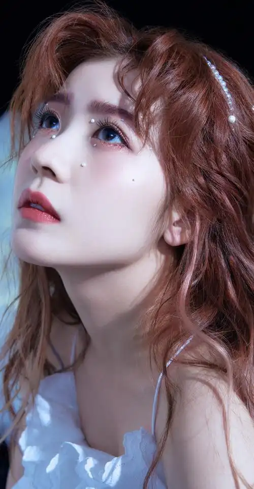 /p> p>2015年8月10日,赖美云随sing发行首支单曲《 a target="_blank