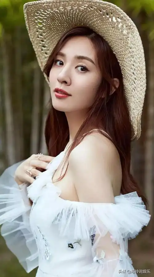 王晓晨,34岁至今未婚的她,风韵犹存