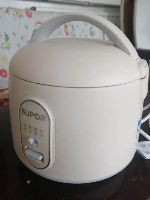 苏泊尔小型电饭煲