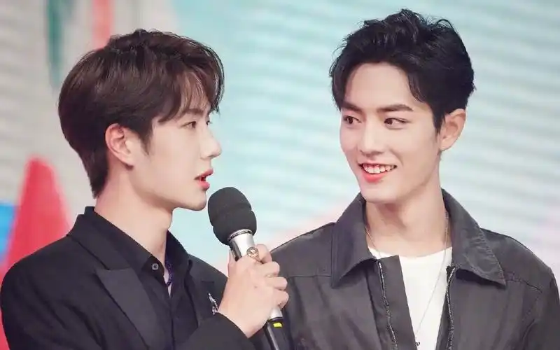 天天向上】肖战&王一博    天天向上开场舞帅炸了