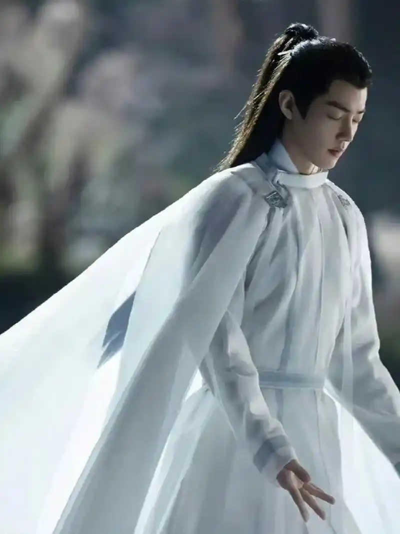 肖战真的很抗热度和收视太适合古装剧了!玉骨遥播出后热度一路高涨!