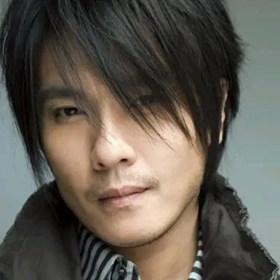 图阿杜年轻照片曝光猴年歌手变奶爸