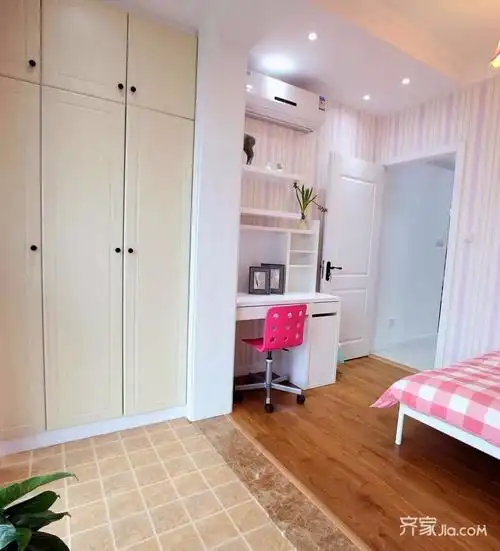 78平两房巧改三居室